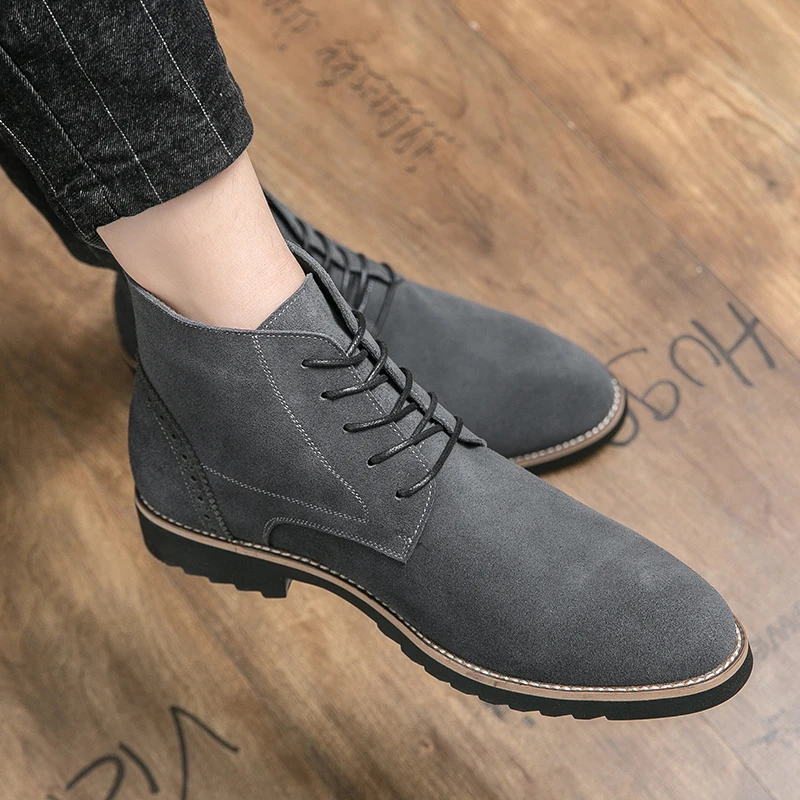 Men Retro Chelsea Boots  Pointed Second Layer Cowhide European Style Outdoor Training Business Ankle Boots Size 38-45 Men Boots