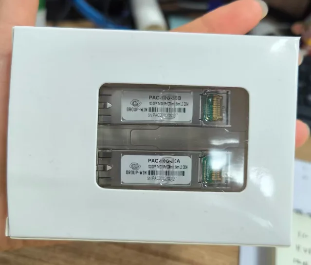 

Оптический модуль 10G BIDI SFP LC для Cisco/Mikrotik/Ubiquiti, адаптивный SFP+ модуль для роутеров/коммутаторов, SFP+ модуль из сплава SM SFP T