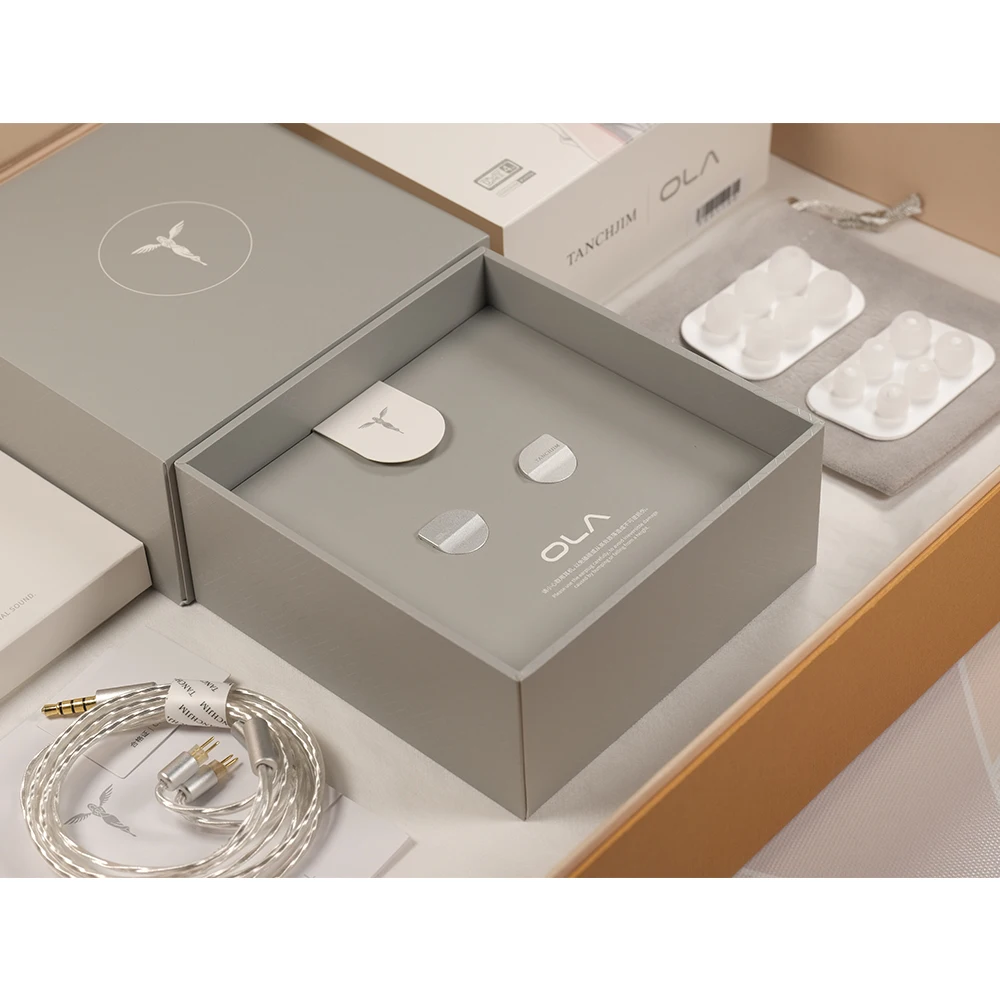 TANCHJIM OLA ديناميكية سائق سماعة HiFi سماعات موسيقى سماعة مع 2Pin 0.78 مللي متر كابل قابل للفصل ميكروفون