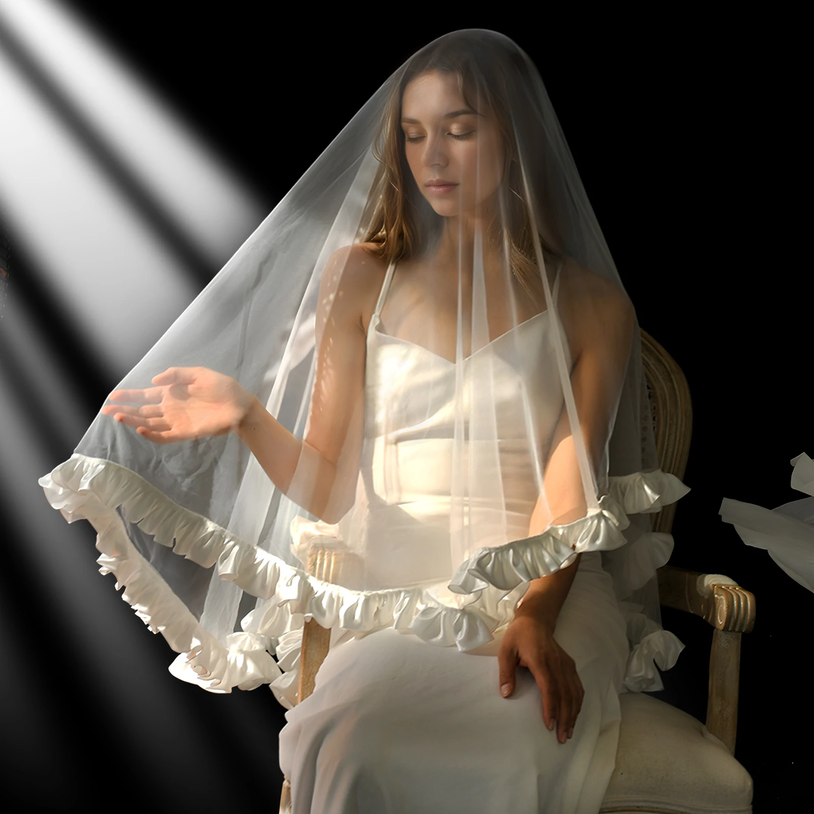 TOPQUEEN Свадебная фата Атласная плиссированная кружевная пудра Румяна Симпатичная вуаль De Novias Кремово-белые свадебные аксессуары Настраиваемые M41