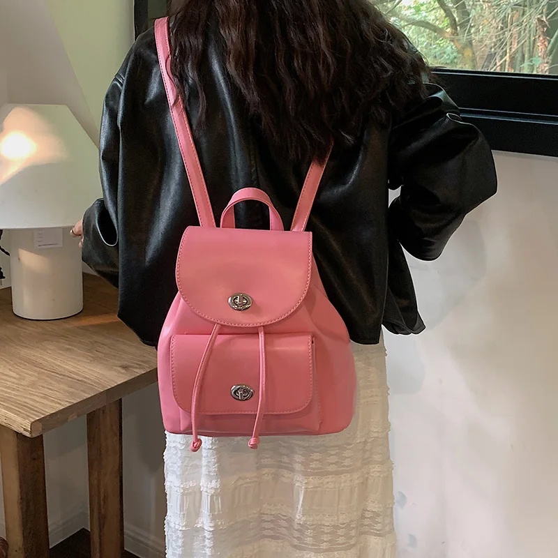 LEFTSIDE Brand 2023 Retro Silver Back Pack Small PU Leather Backpack Women School Bags For Teenagers Girls Luxury Backpacks