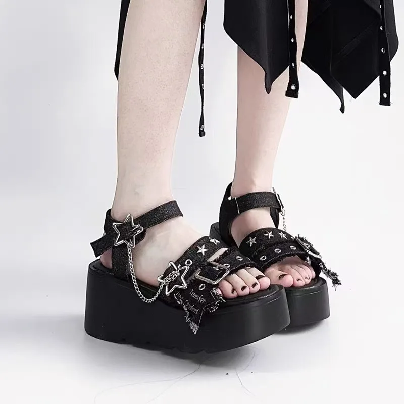 Women Fashion Buckle Platform Sandals Chain Decor Gothic Summer Shoes Women Thick Bottom Wedge Heel Sandals Sandalias De Mujer