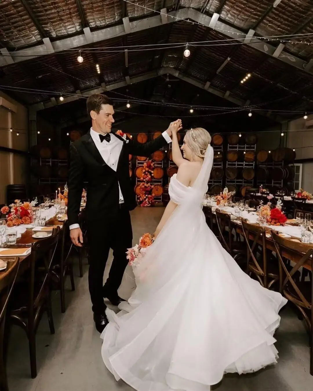 فساتين زفاف من التول بدون أكتاف للعروس، فستان طويل منتفخ مكشكش على شكل حرف A للحفلات الراقصة