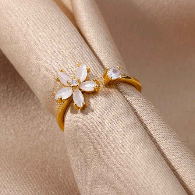 Women's Gold sold Floral Zirconium Ring