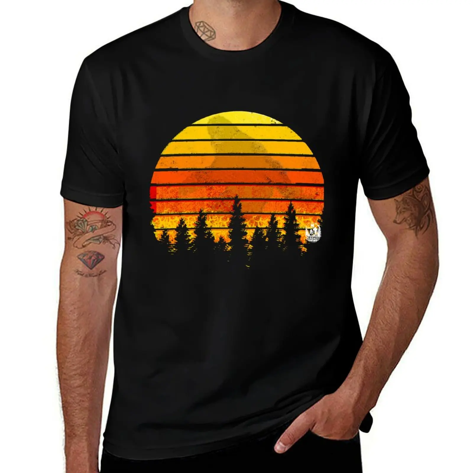 Retro Bigfoot Sunset Sasquatch Vintage Sun Woods Squatch Art T-Shirt UV Sun Protection Tee Shirt T-Shirt