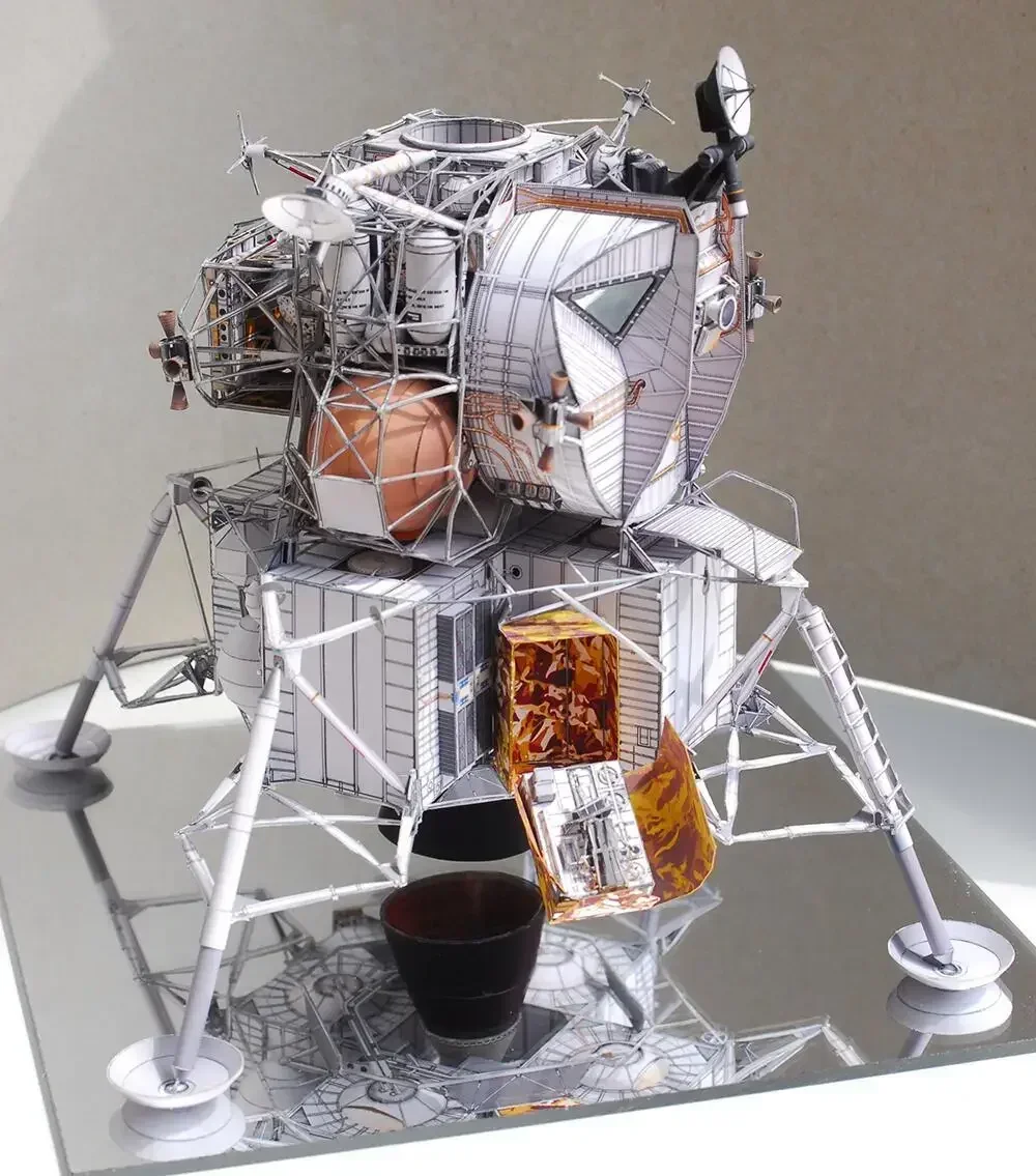 Apollo Plan 13 Lunar โมดูล DIY Handmade 3D กระดาษการ์ดชุดอาคารชุดก่อสร้างของเล่นเพื่อการศึกษาของขวัญทหาร
