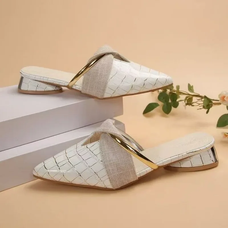 

Женские неглубокие сандалии с крокодиловым узором, пикантные лакированные металлические туфли на тонком высоком каблуке с острым носком, тапочки на низком каблуке