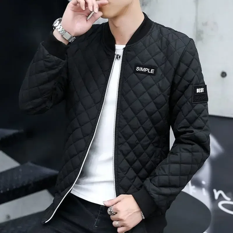 Quilted Padded Jacket Man Short Lightweight Winter Coat for Men Harajuku Fast Delvery Aesthetic Luxury Designer Novelty in New