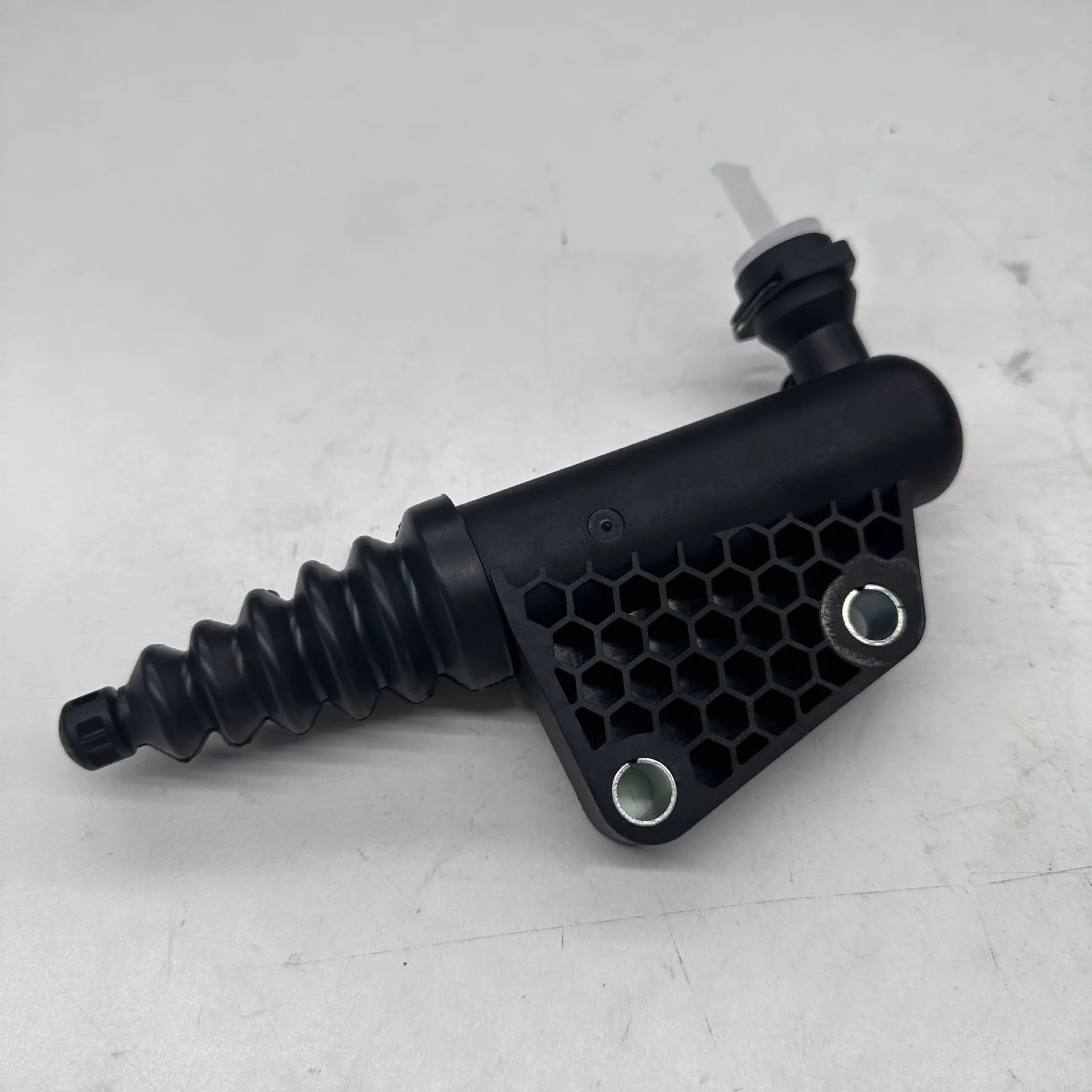 Used for Clutch Pump 23820-63J01 2382063J01 23820-77JA1