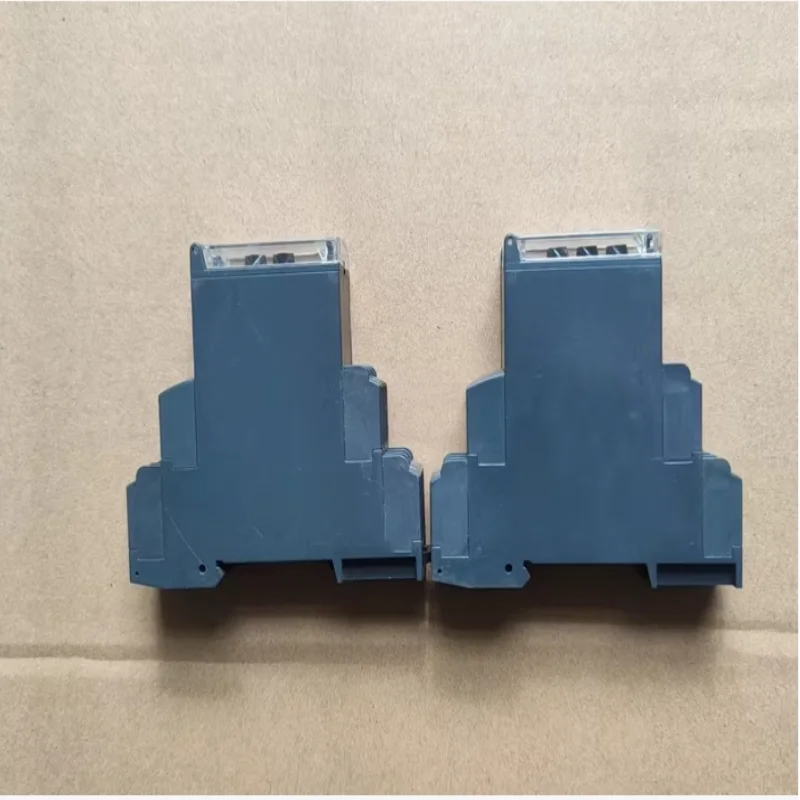 

New Original Control Relay RM22TG20 RM22TA31 RM22UA21MR RM22UA31MR RM22UA32MR RM22UA33MT RM22JA21MR RM22TU21 RM22TA33