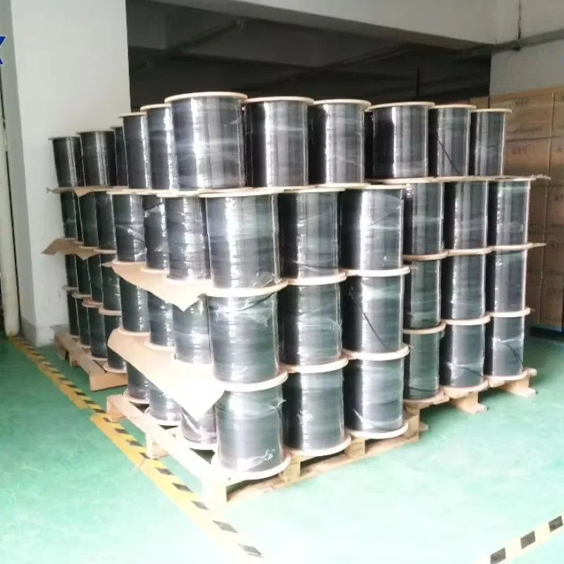 

1 2 4 6 8 12 24 48 96 144 High-Speed Indoor/Outdoor Single Mode Fiber Optic Drop Cable with LSZH/PVC Jacket and Patch Cord FTTH