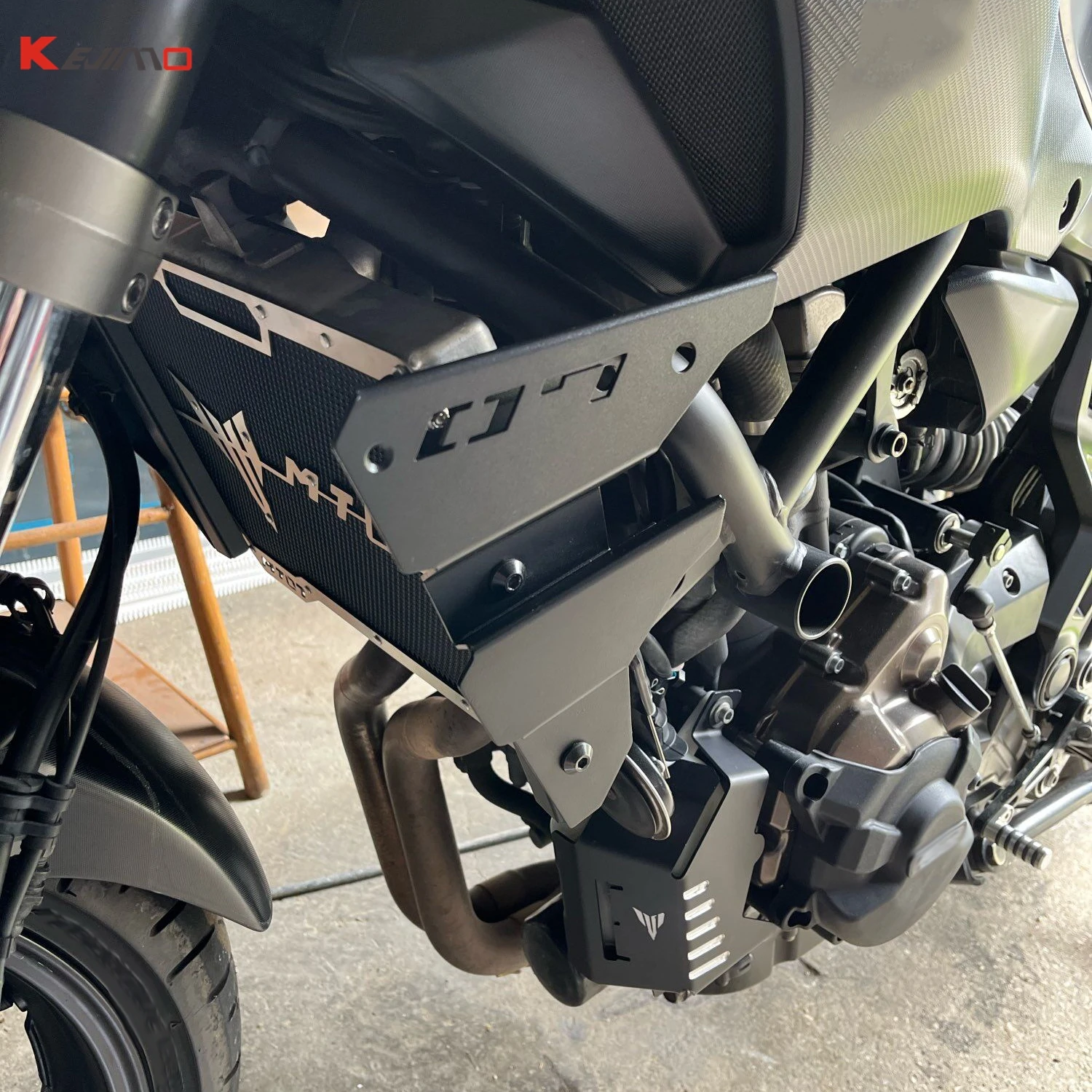 

2023 Motorbike New Mt 07 MT07 RADIATOR SIDE PANELS KIT MT 07 Motorcycle Radiator Side Cover For YAMAHA MT-07 2013-2022 2021 2020