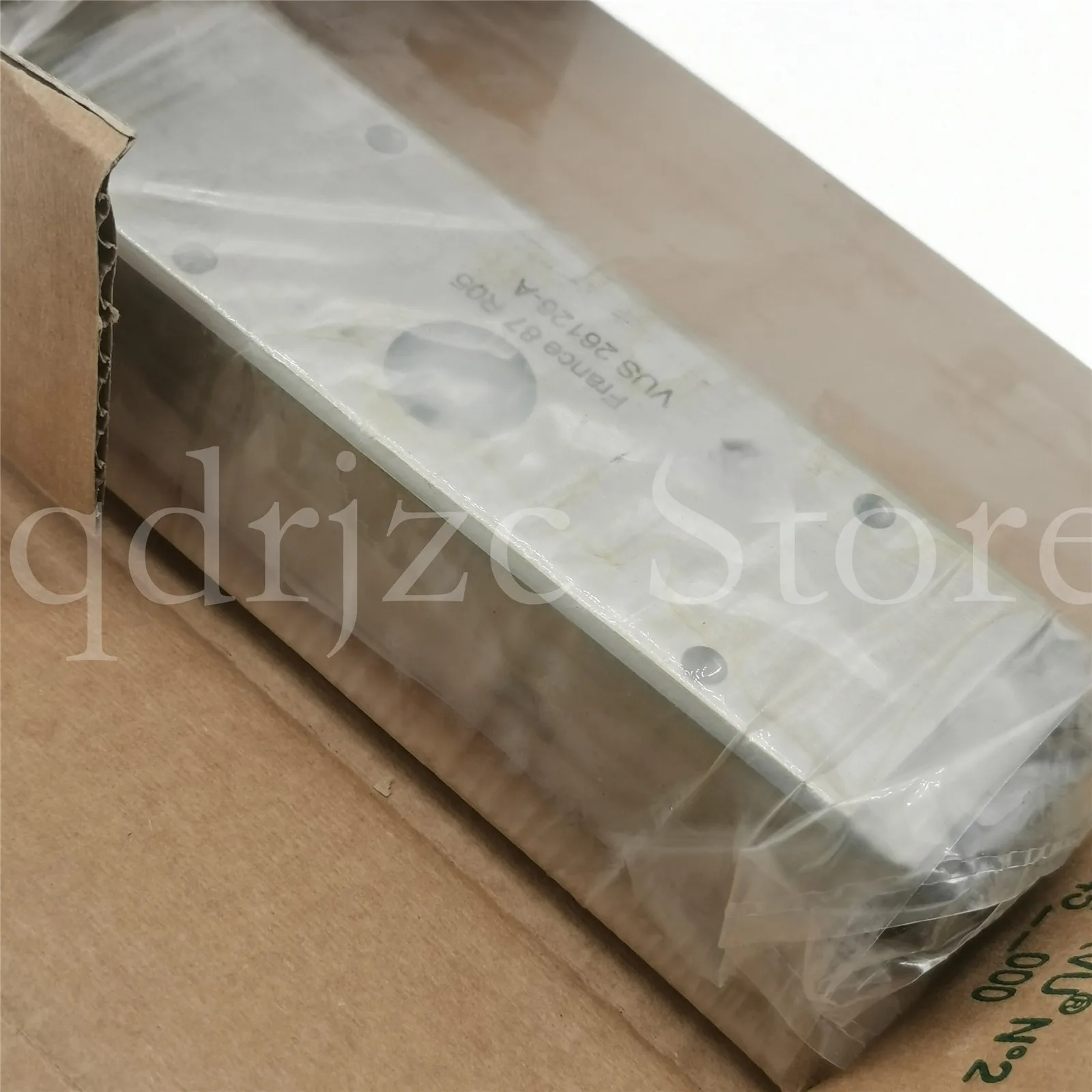 circular roller slider VUS26126-A linear motion bearing