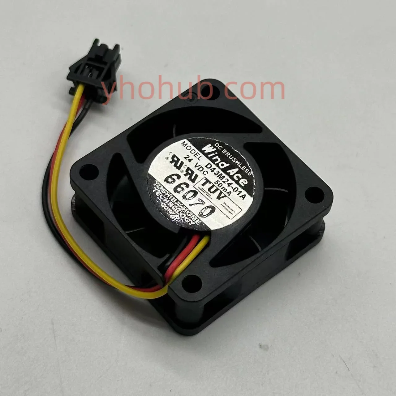 

D43M24-01A 3-проводной охлаждающий вентилятор постоянного тока, 24 В, 50 мА