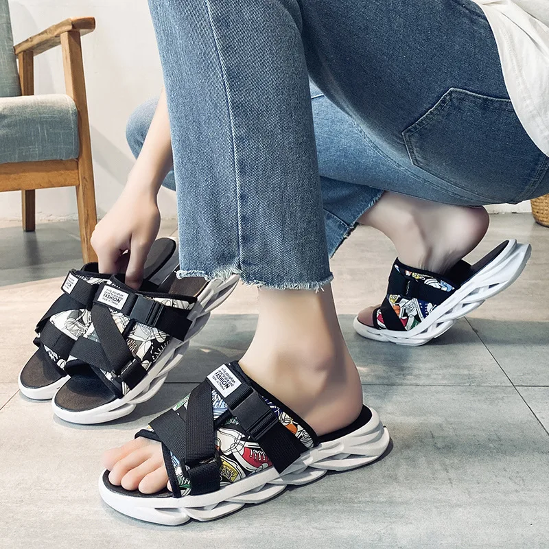 Slippers Men's Summer 2022 New Thick Bottom Korean Version of Trend of Men's Outdoor Non-slip Couples Beach a Word Sandals Women
