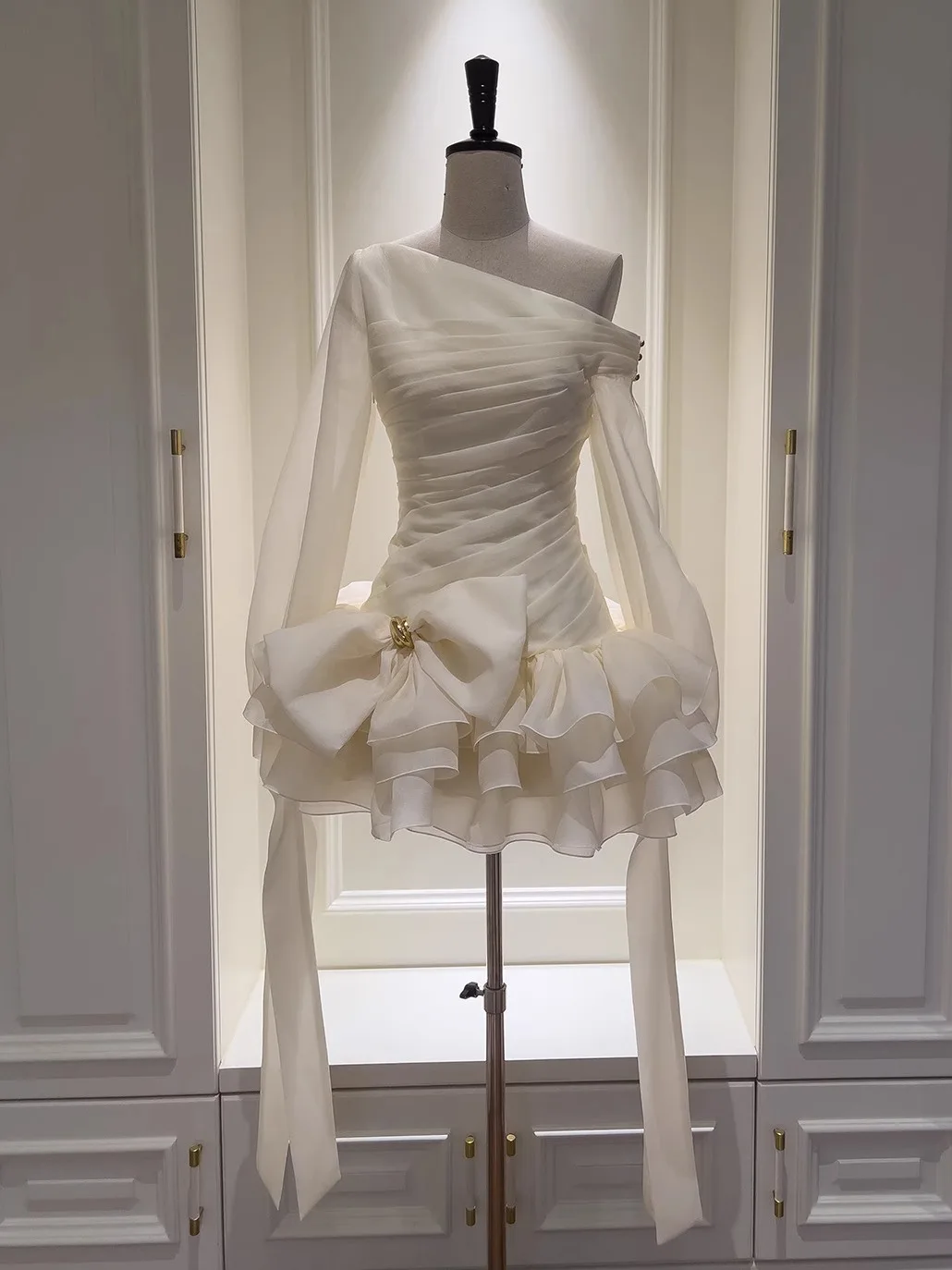 Otoño 2025 nuevo diseño un hombro ort falda hinchada Dr con ribete de encaje cintura alta fibra de poliéster larga Sve para Par