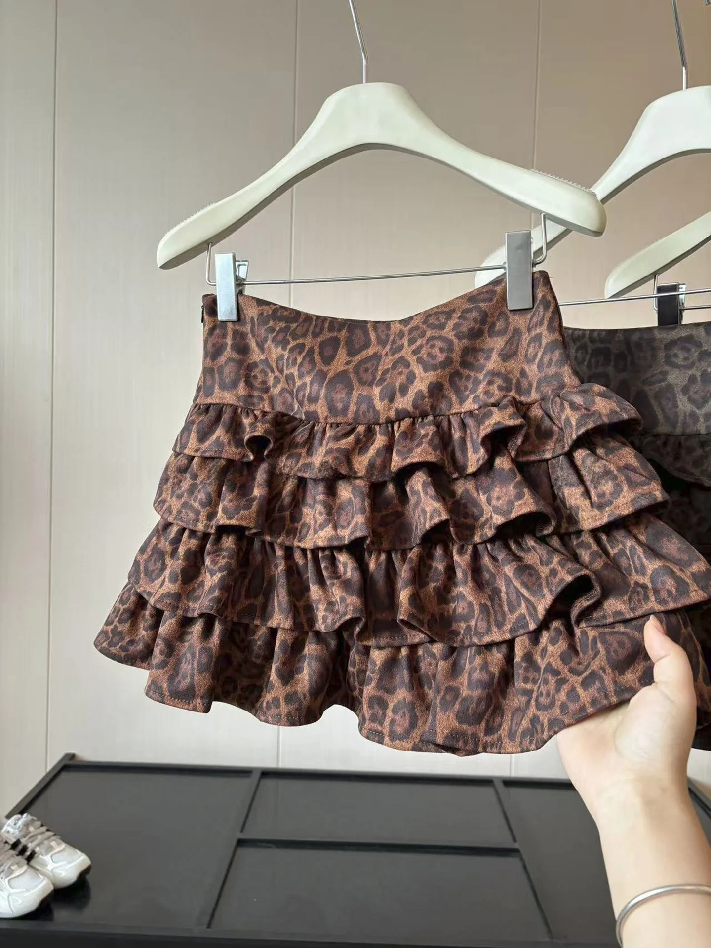 DIYI American Retro Spotted Short Skirt High Waist Slimming Half-length Cake Style Polyester Fiber Ladies' Skirt for Early Au...