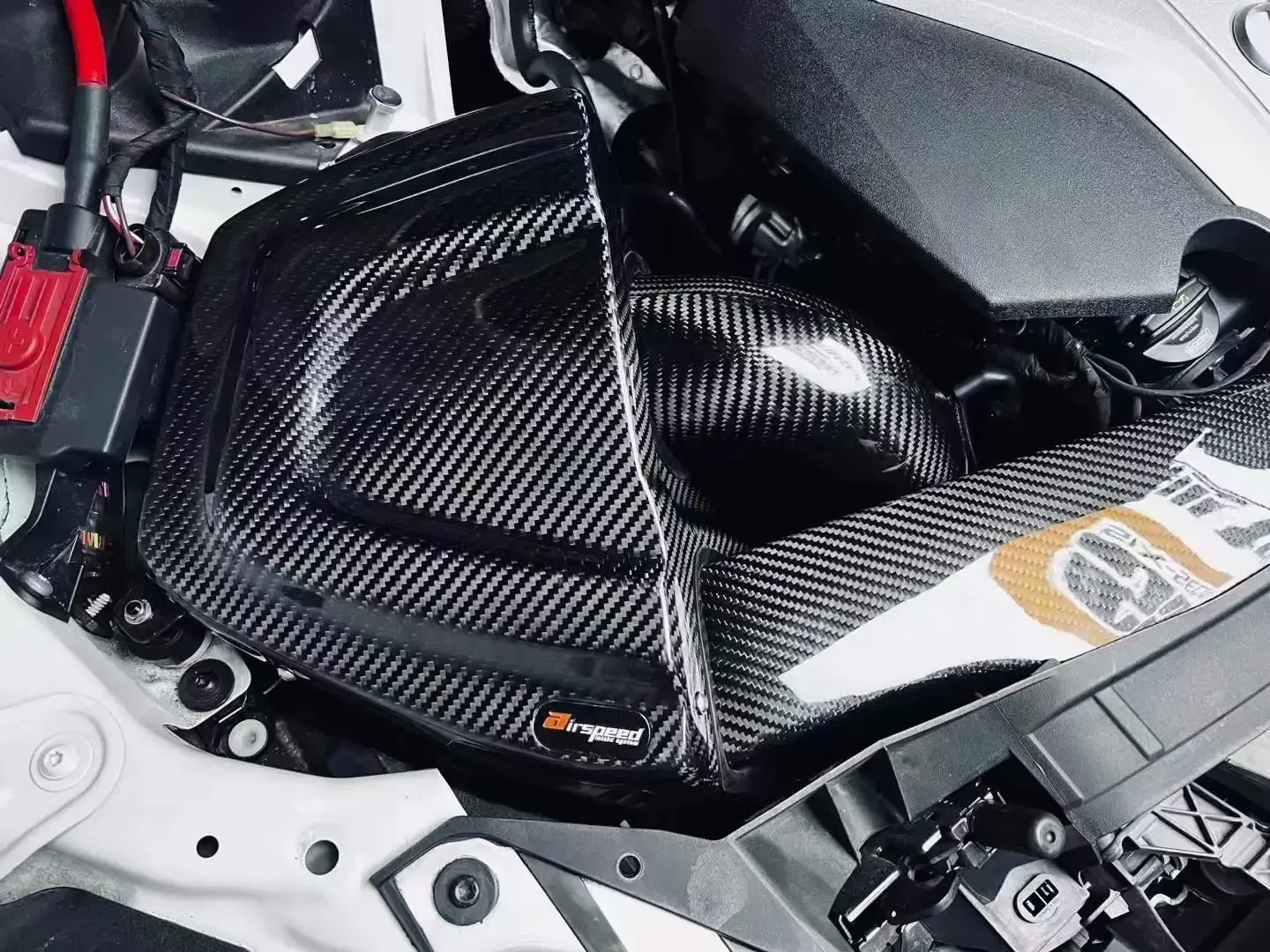 Airspeed Brand  Real Car Data Development 100% Dry Carbon Fiber Cold Air Intake System For AUDI A4 A5 B9 2.0T