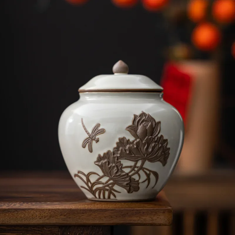 Ceramic tea cans, Ru kiln opening household sealed storage tanks, relief moisture-proof tea