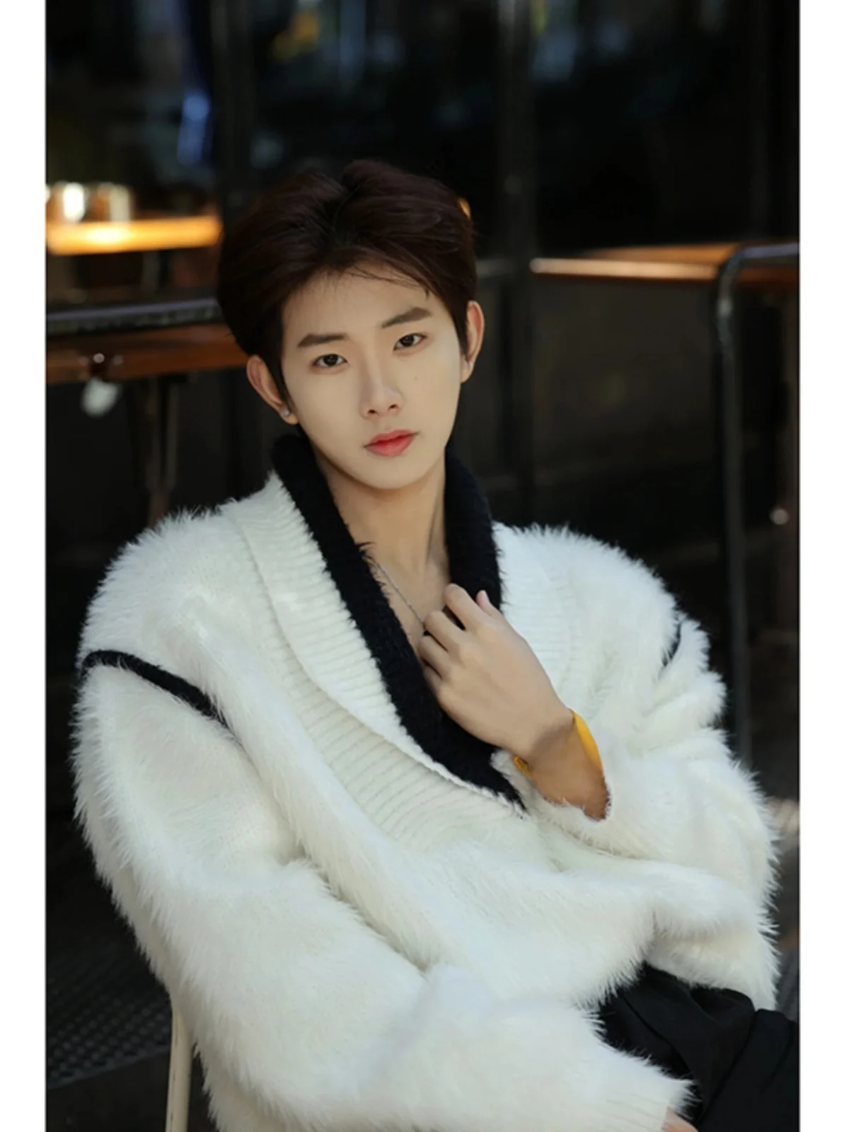 

Мужской зимний свитер Cleanfit с V-образным вырезом, контрастными вставками, из мягкого искусственного меха, вязаный, повседневный, свободного кроя, премиум-класса