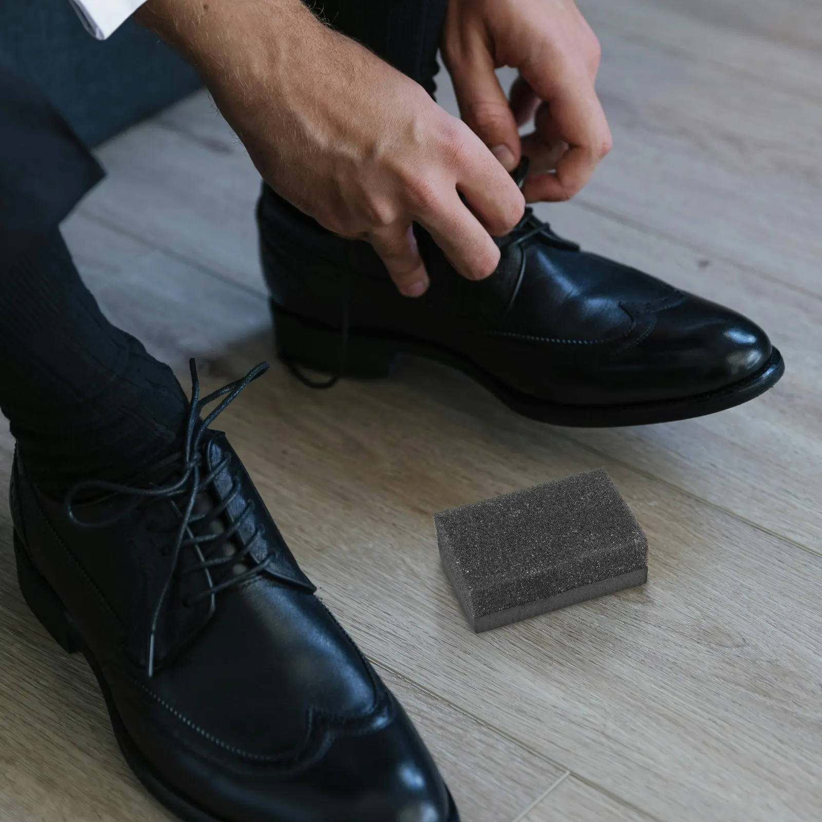 

10Pcs Disposable Shoe Polish Cloth Black Shoe Wipes Quick Shine Cleaner Boot Care Kit Men Women Cloth Shoes Boot Cleaner