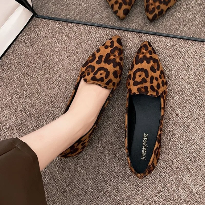 Women Leopard Print Pointed Toe Flat Loafers Slip On Flats Animal Print Soft Pu Leather Ladies Casual Office Autumn Shoes