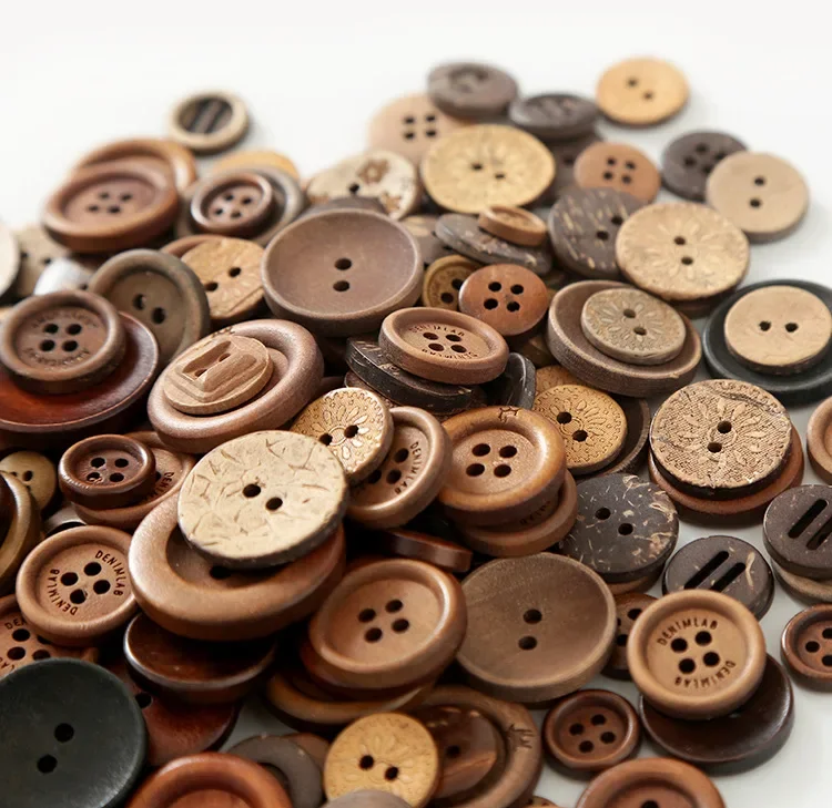 70/150 Stück Gemischte Naturholzfarbene Kokosnussknöpfe mit 2 Löchern für DIY-Handwerk Retro-Dekoration Näh- und Bastelbedarf – Detail 3