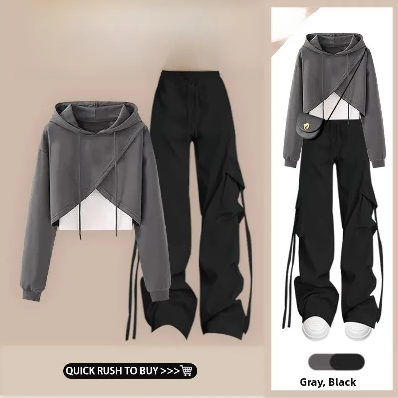 

Женский комплект: укороченный топ-худи в американском стиле и брюки прямого кроя с высокой талией, повседневный модный ансамбль, осень 2024