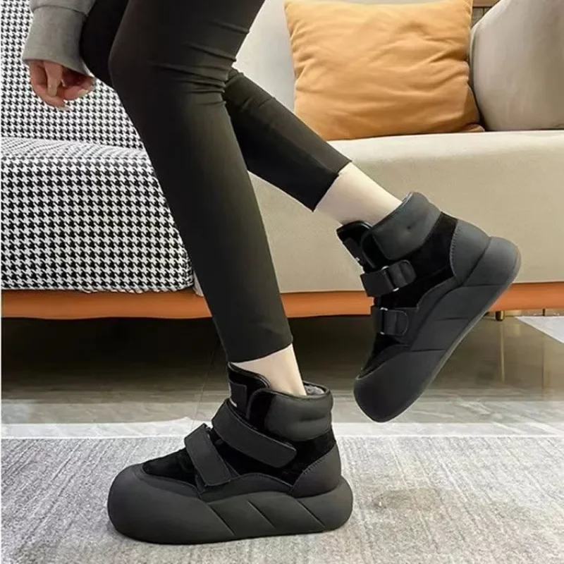 Nuovo 2023 inverno novità suola spessa stivali corti scarpe da donna di alta moda caldo velluto cotone nero Botas Mujer