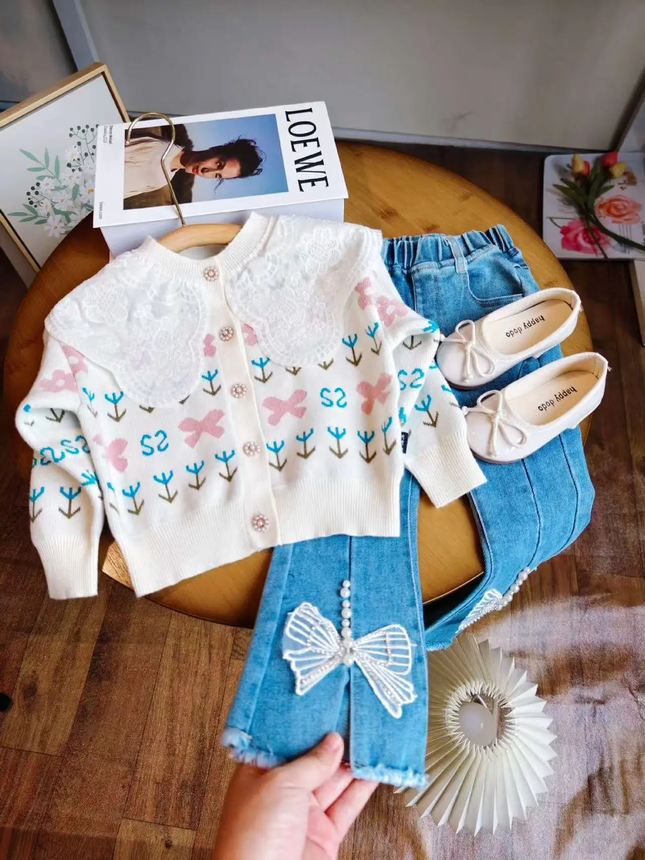 

2025 New Children's Clothing Sets Cute Flower Sweater Sweater + Jeans 2pcs Sets Kids Clothes Girls 3 To 7 Years Girls Clothes