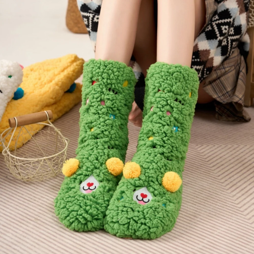 Calzini per pantofole con animali Calzini da pavimento antiscivolo Kawaii Calzini da pavimento in cashmere di agnello Adorabili per il sonno del pavimento dei bambini