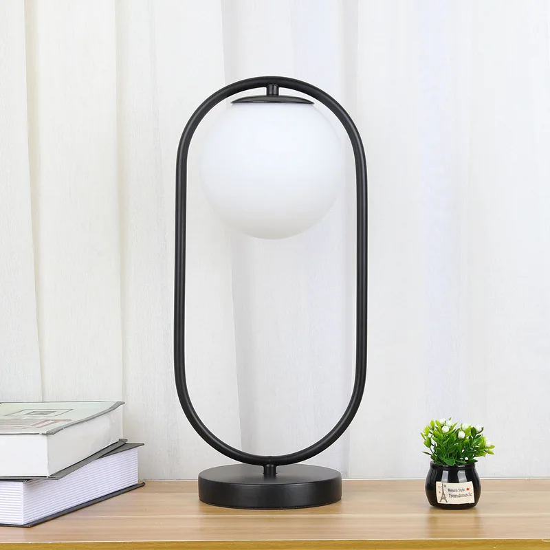 

Decorative desk lamp, Nordic creative simplicity and warmth LED plug-in bedroom bedside desk lamp, study office lamp