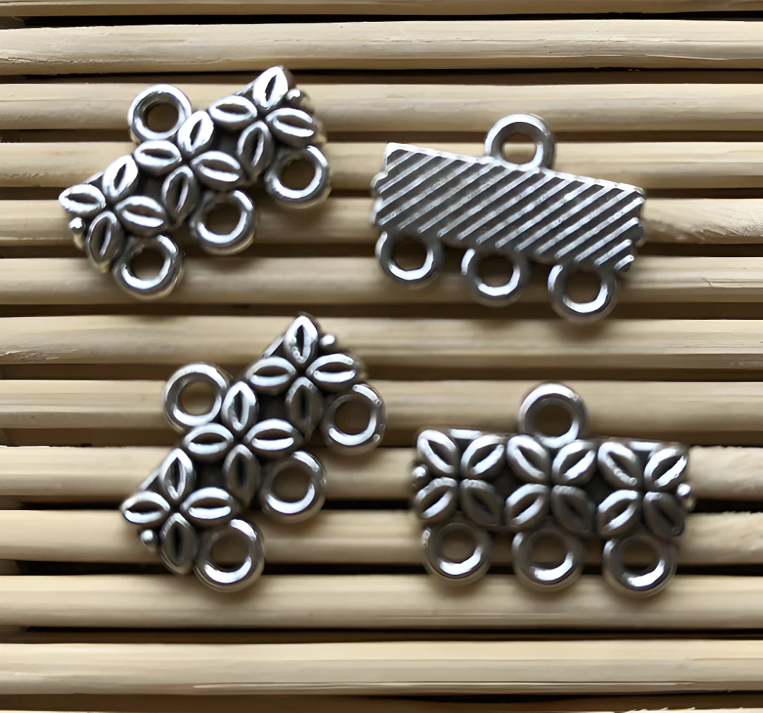 

20pcs 16*11mm Alloy metal tibetan silver color 3holes connector ZC2560