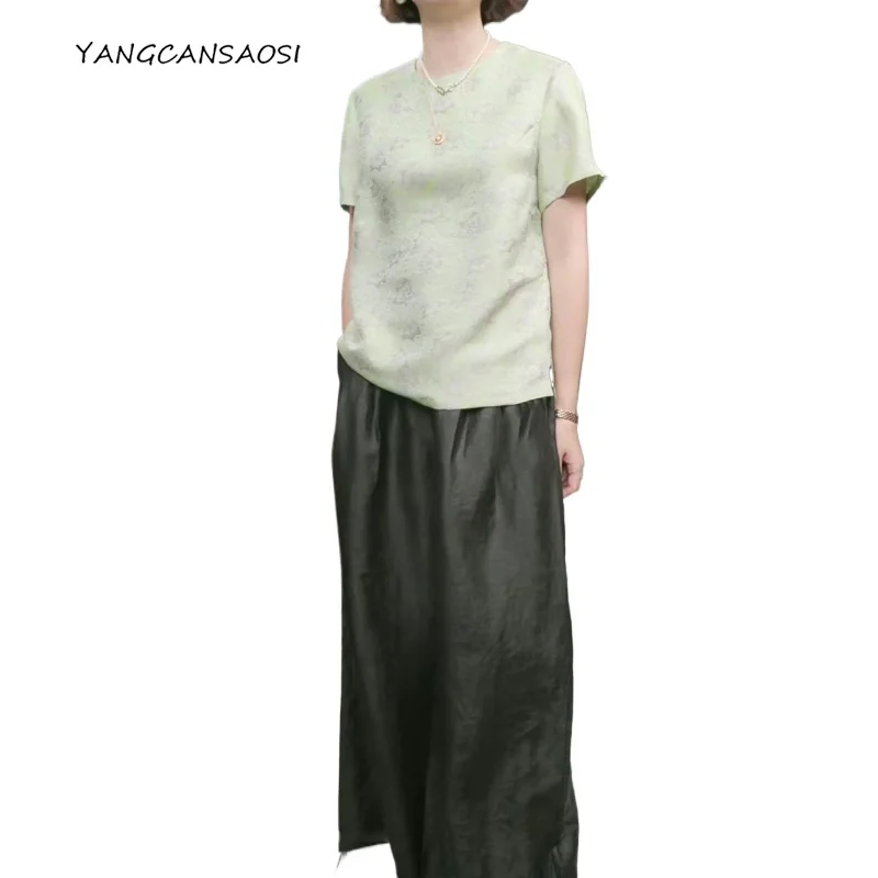 

Green Background Purple Flowers Versatile Temperament Casual 100% Natural Mulberry Silk Round Neck Short Sleeved T-shirt