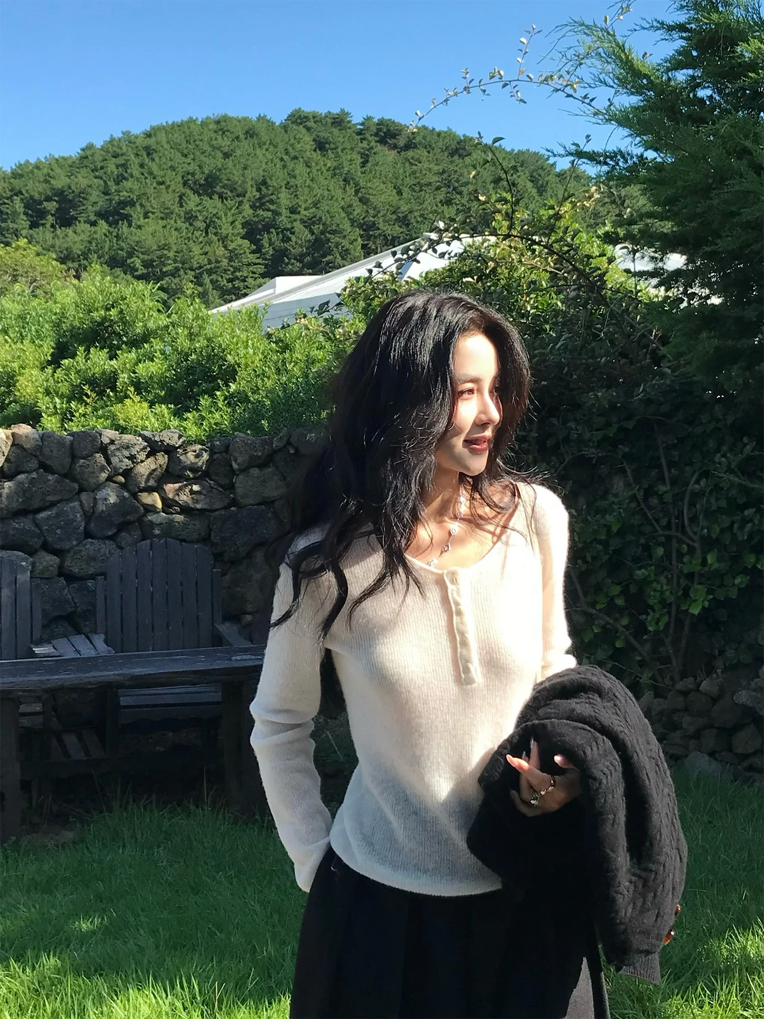 

Ear Rae Camere Wool Knitted Lightweight Breathable Base irt round Ne Long Sve Loose Fit Ladies Faion Autumn Top