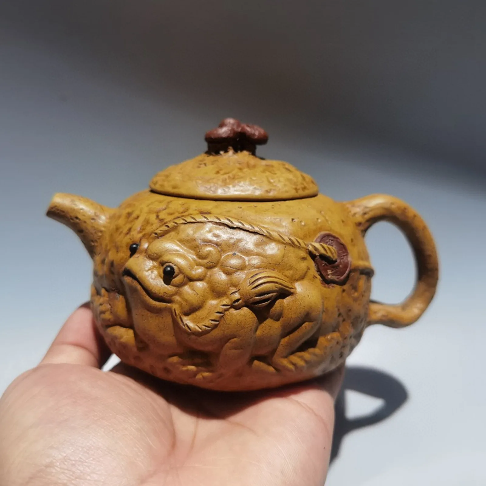 Chinese Yixing Zisha Clay Handmade Exquisite Toad Teapot 81917