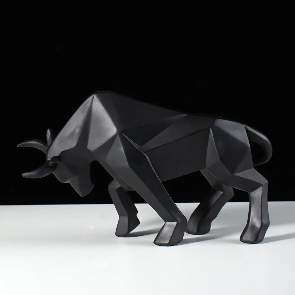 Abstract Bull Statue Geometric Ox Sculpture Home Decor Animal Ornament Office Morden Living Room Interior Decoration Accessories