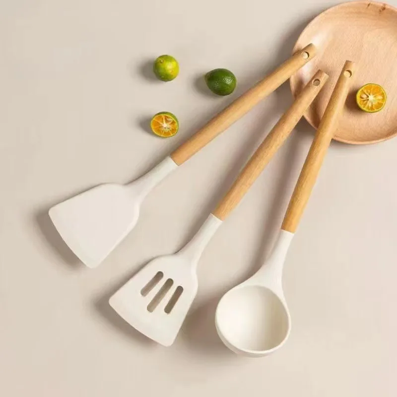 

1Set Silicone Spatula Kitchen Tools Wooden Handle Kitchenware Set Non Stick Pot Wooden Handle Silicone Scoop Kitchen Utensils