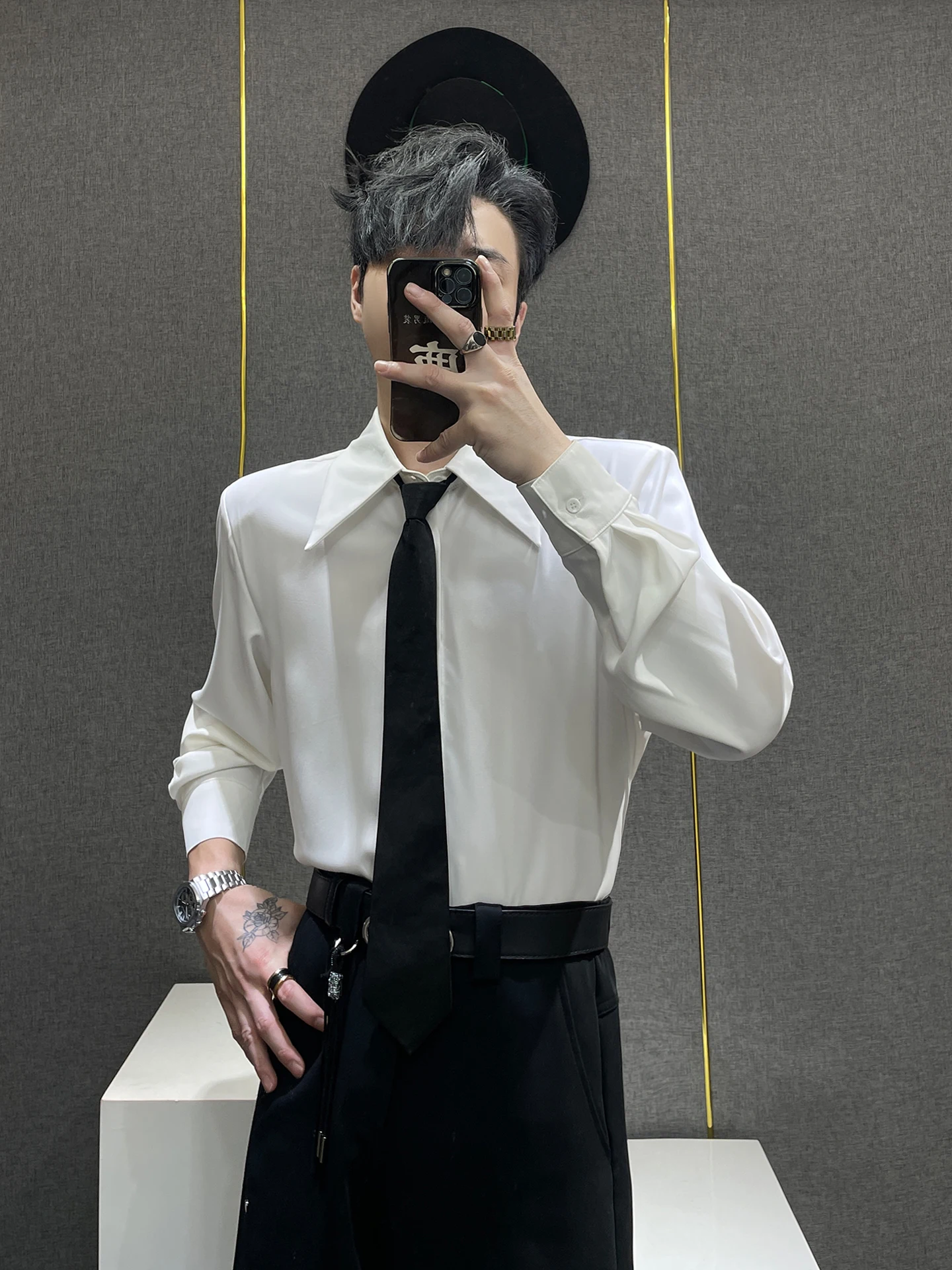 

mat White Design oulder Pad Long Sve Loose Men's irt Ele Simple Sle Polyester Fiber No Ironing Required