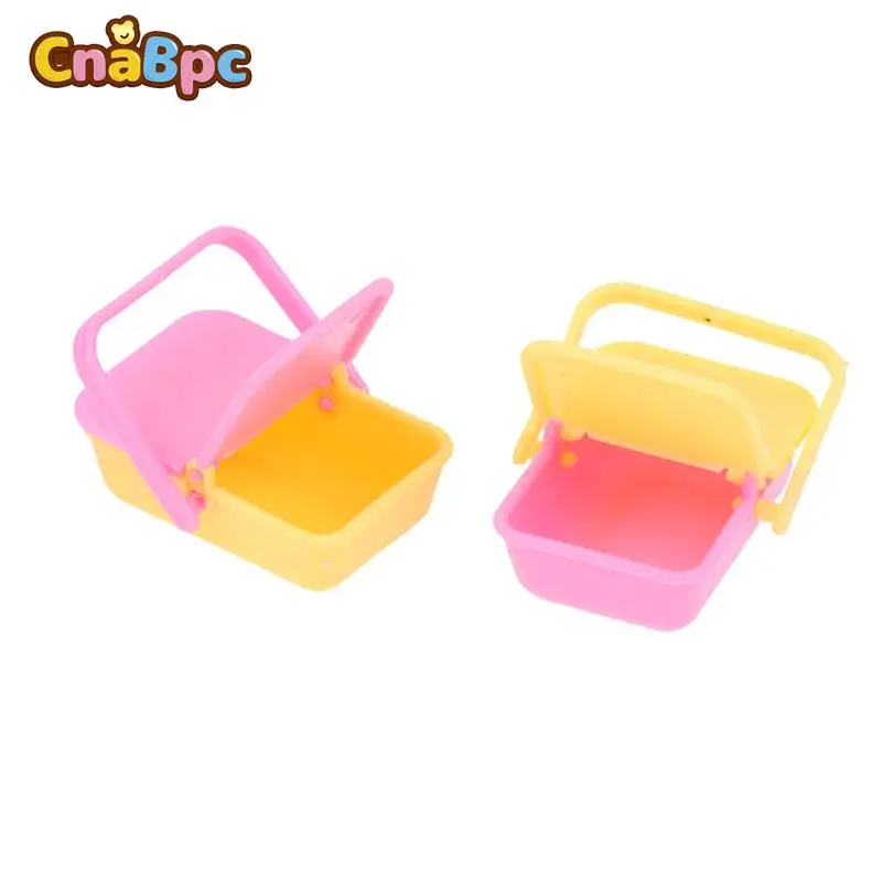 2Pcs 1:12 Dollhouse Mini Hand Basket Plastic Supermarket Shopping Baskets with Handles Grocery Basket Picnic Basket Model Toy