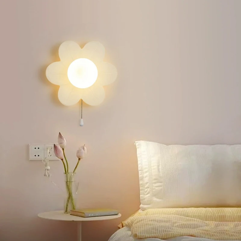 Petal Flower Wall Lamps Children's Room Girl Bedroom Light Romantic Flowers Creative Baby Room Princess Room Bedside Wall Lights
