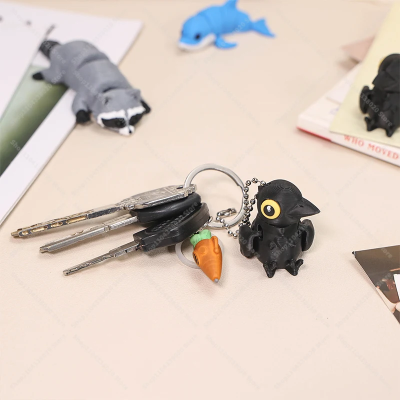 Movable Wing Crow Figurine - 5cm Black 3D Printed Bird Decor, Articulated Wings for Shelf/Desk