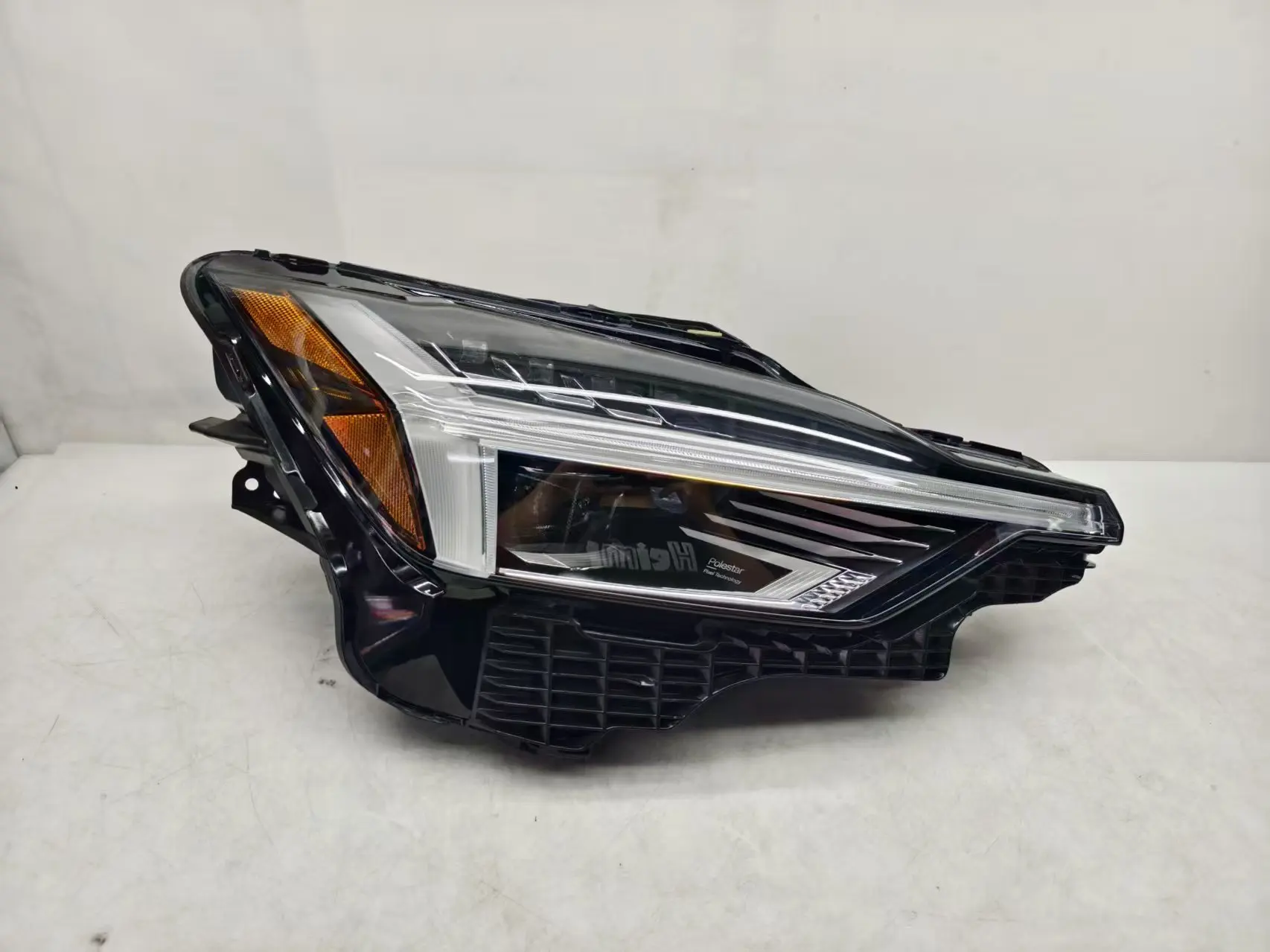 

For Polestar 2 US Version LED Headlights Original Car Front Headlamps Car Light Accessories Suitable for Polestar 2