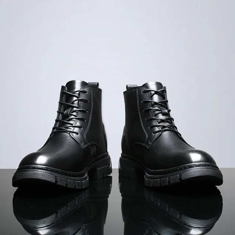 Zapatos altos de cuero genuino para hombre, zapatos cálidos de felpa a la moda para invierno, botines para exteriores con cordones, Botas antideslizantes para motocicleta