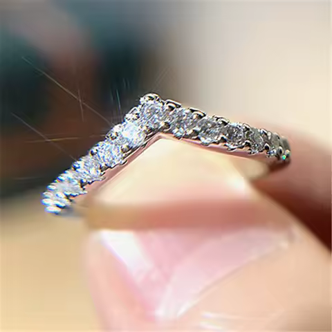 925 Sterling Silver V-Design Cubic Zirconia Ring for Women Elegant Bridal Wedding Party Accessory Female Finger Jewelry