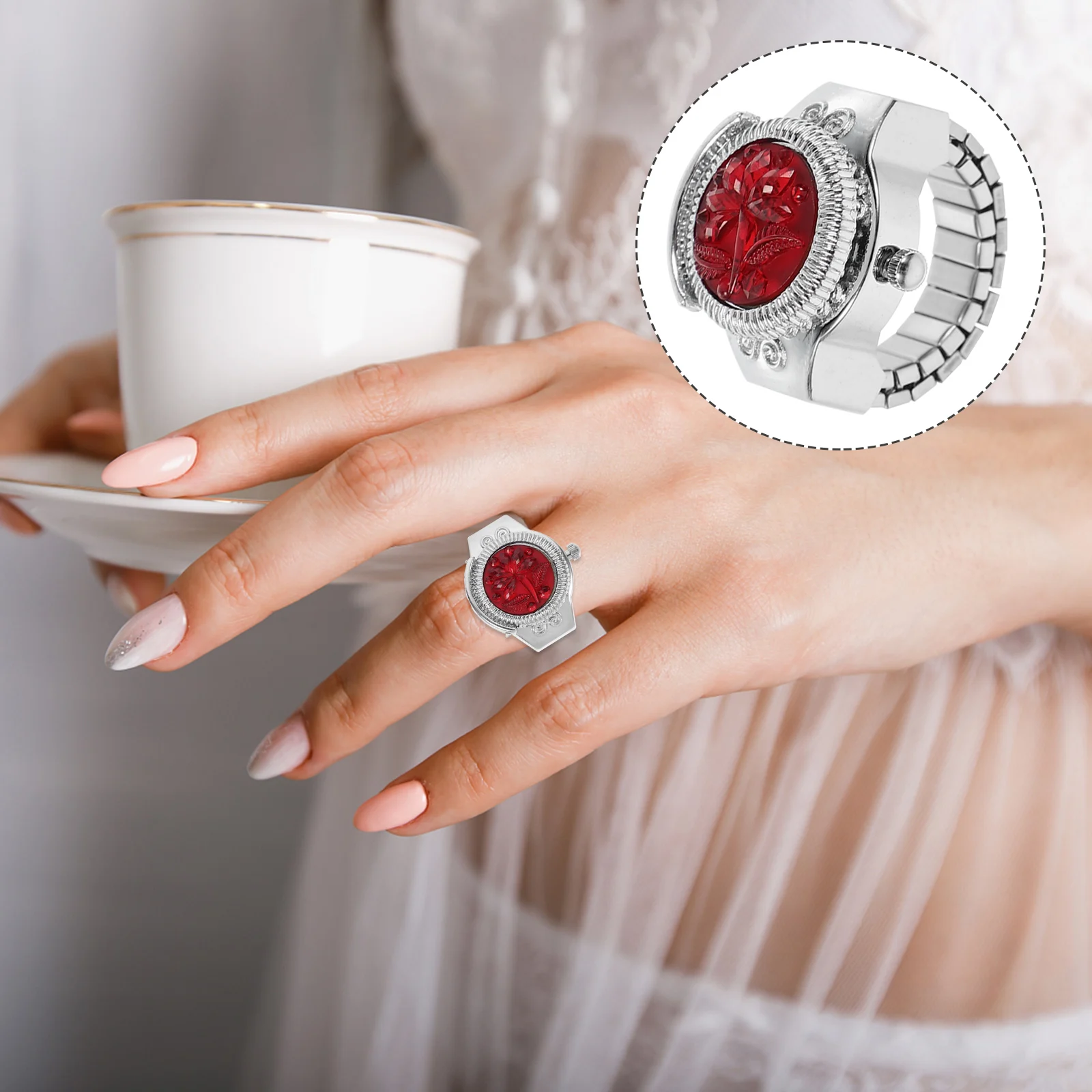 

Finger Quartz Watch Zinc Alloy Creative Design Fashionable Decorative Lady Ring Watch Clear Time Digital Clock Jewelry for Women