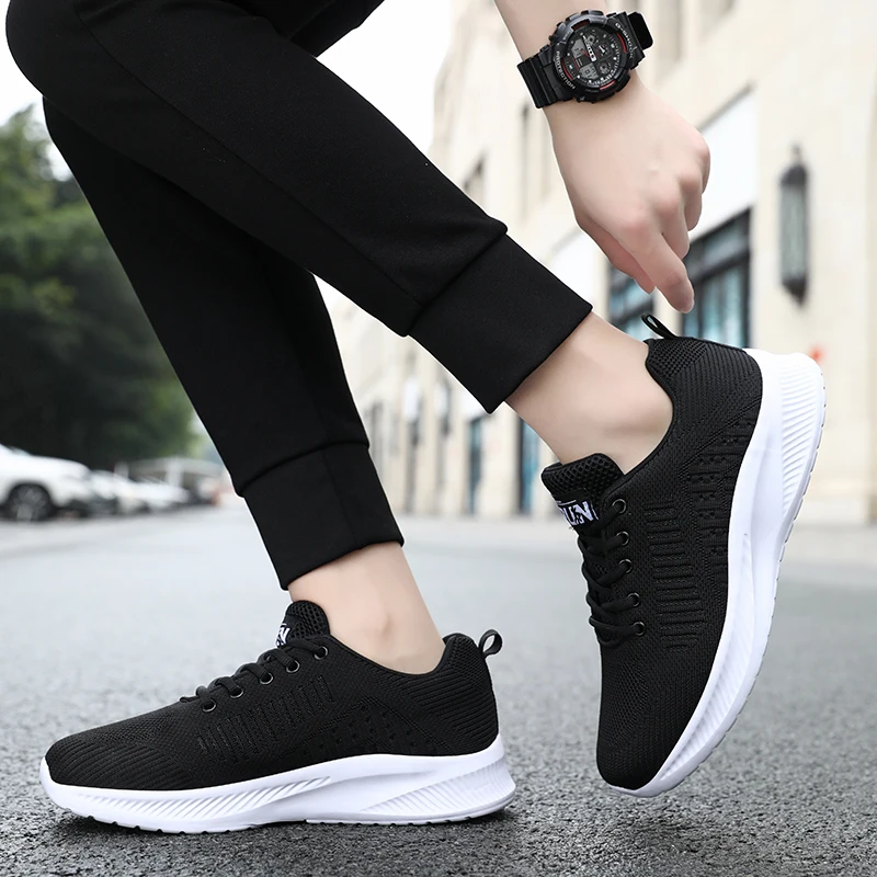 

Новые летние сетчатые кроссовки унисекс, уличная дышащая легкая повседневная обувь на шнуровке для мужчин, тренировочная спортивная обувь на плоской подошве