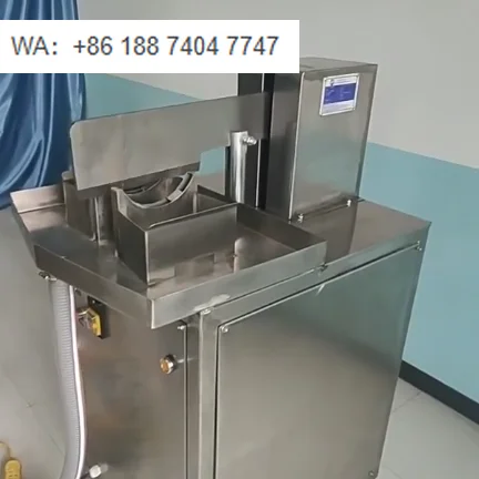 Factory Supply Coconut Water Processing Machine Green Coconut Juice Extractor and Splitter