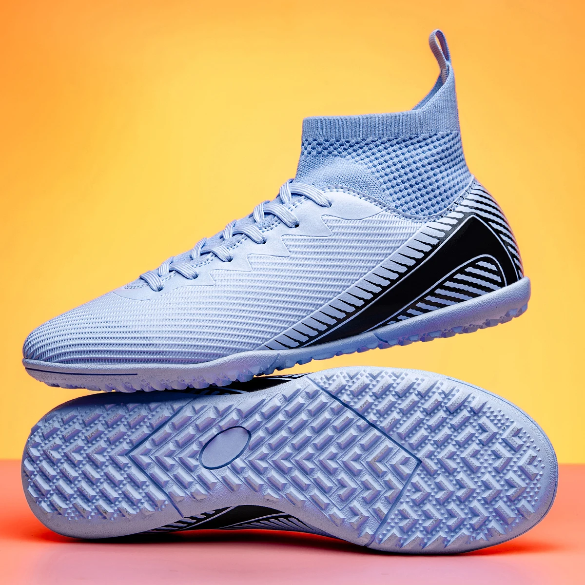 

Personalized and fashionable high top sports football shoes, comfortable and breathable, suitable for indoor and outdoor wear