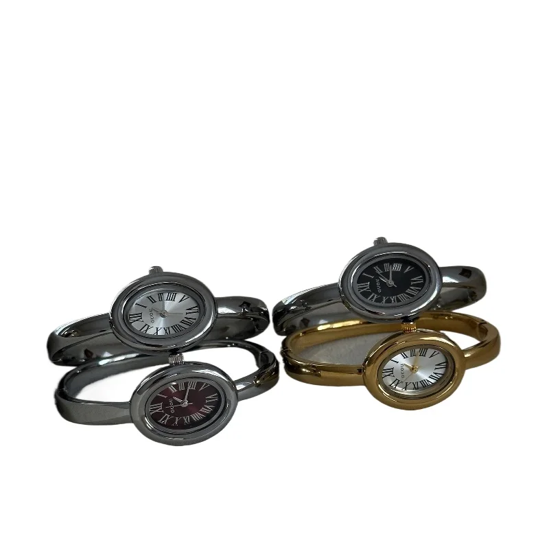Oval bracelet women's watch 2025 new light luxury student trend fashion niche women's high-end quartz watch birthday present